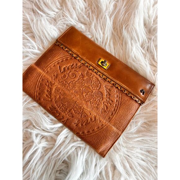 Velez Women's Embossed Leather Clutch Wallet Timeless Everyday Casual Brown - Picture 1 of 11